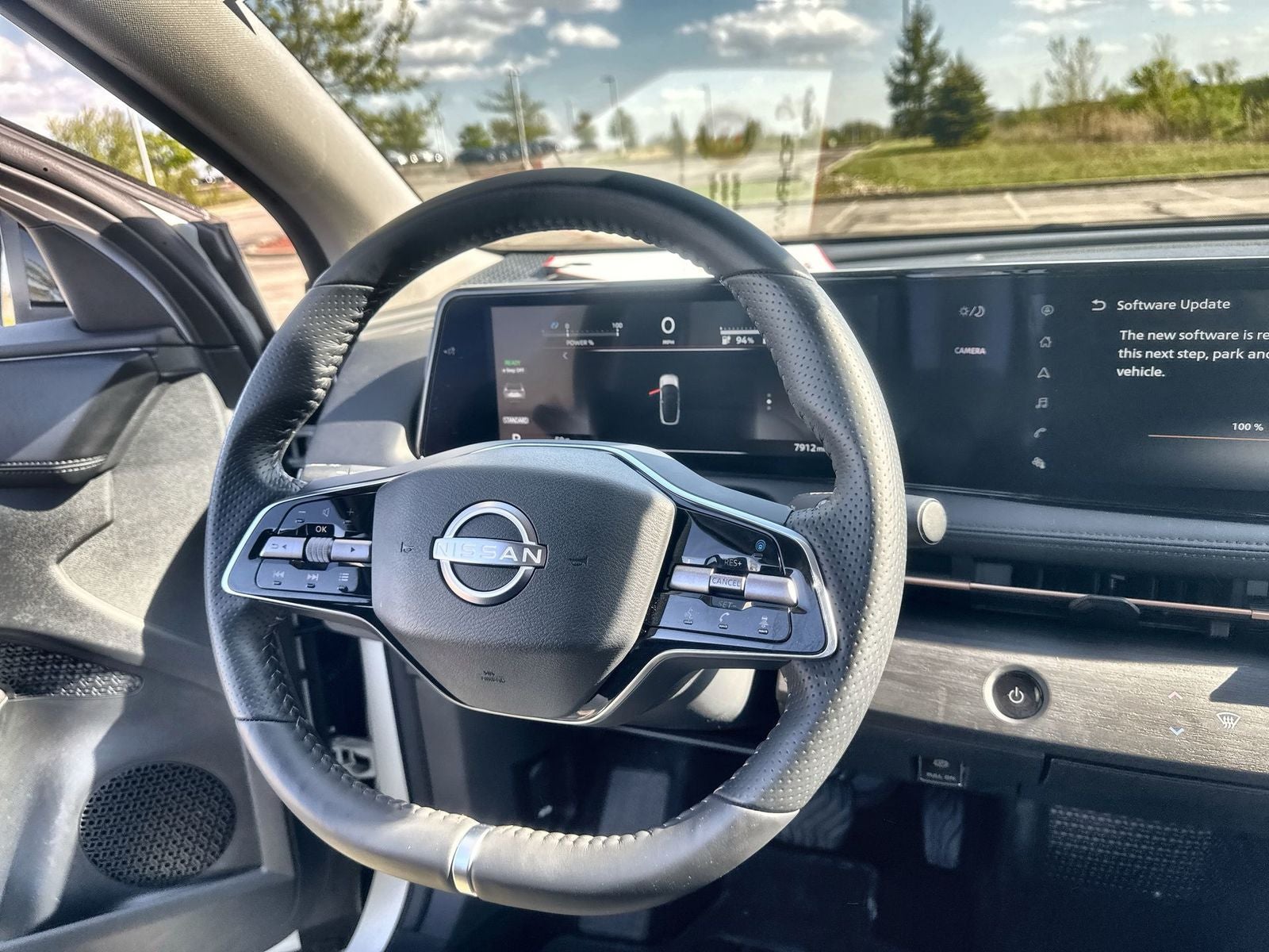 2023 Nissan Ariya VENTURE+