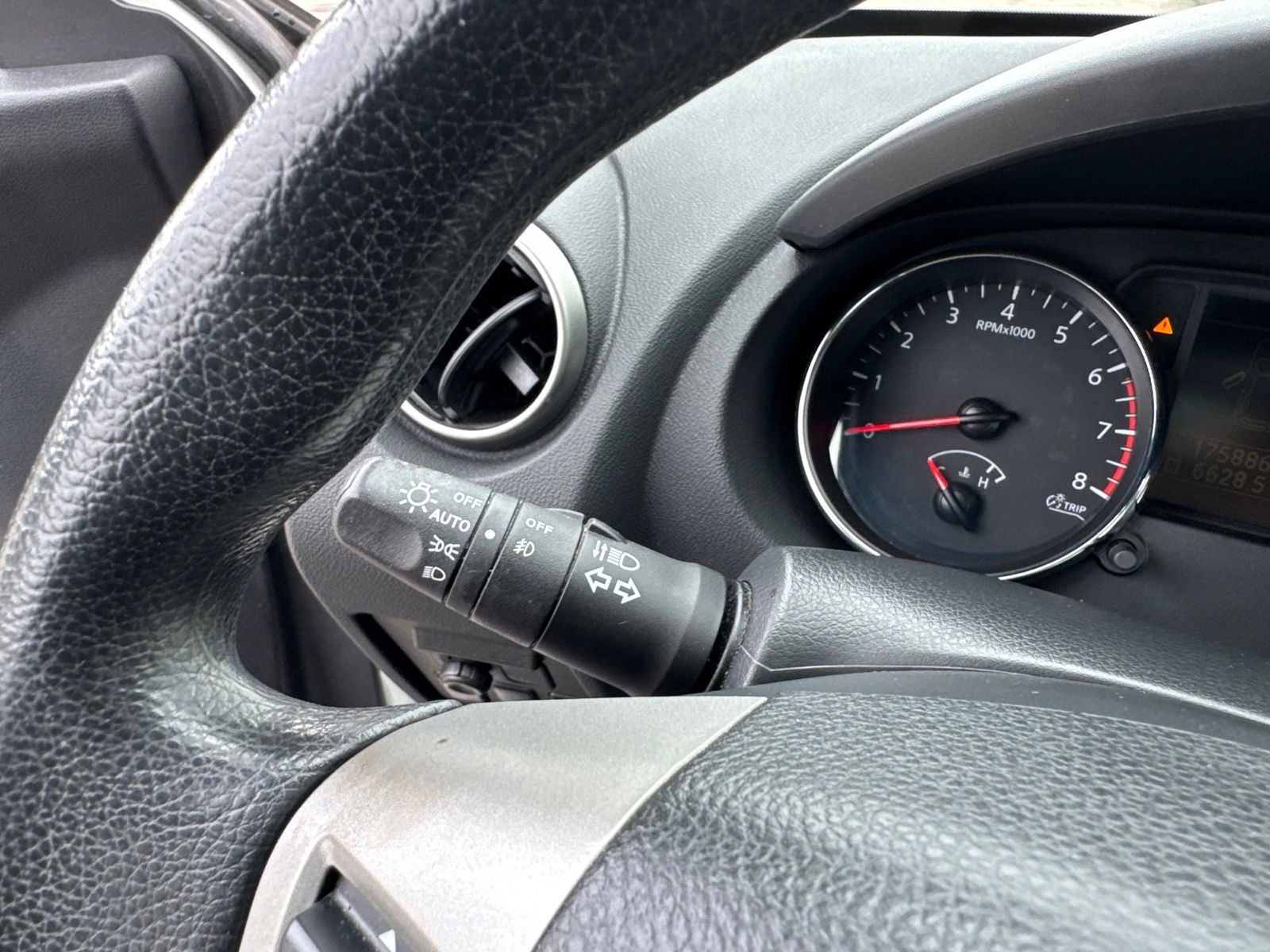 2013 Nissan Rogue SV