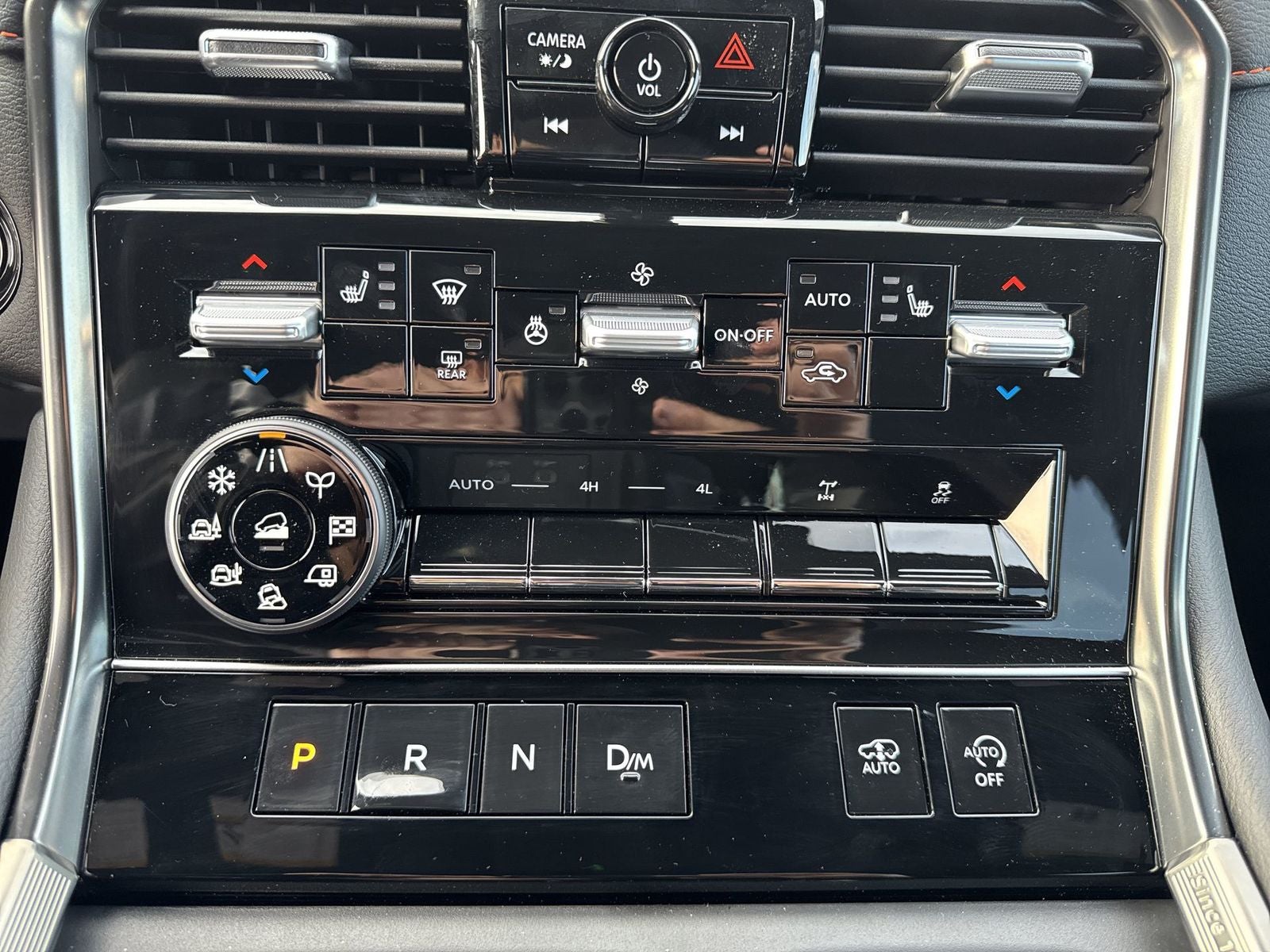 2026 Nissan Armada PRO-4X Captain's Chair Seat Package