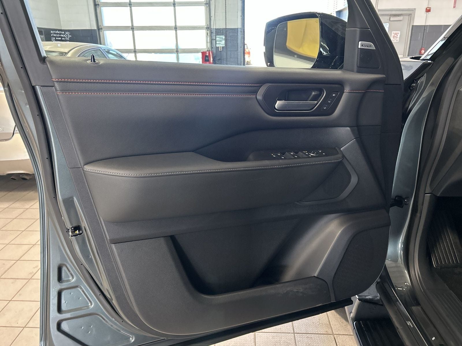 2026 Nissan Armada PRO-4X Premium Package