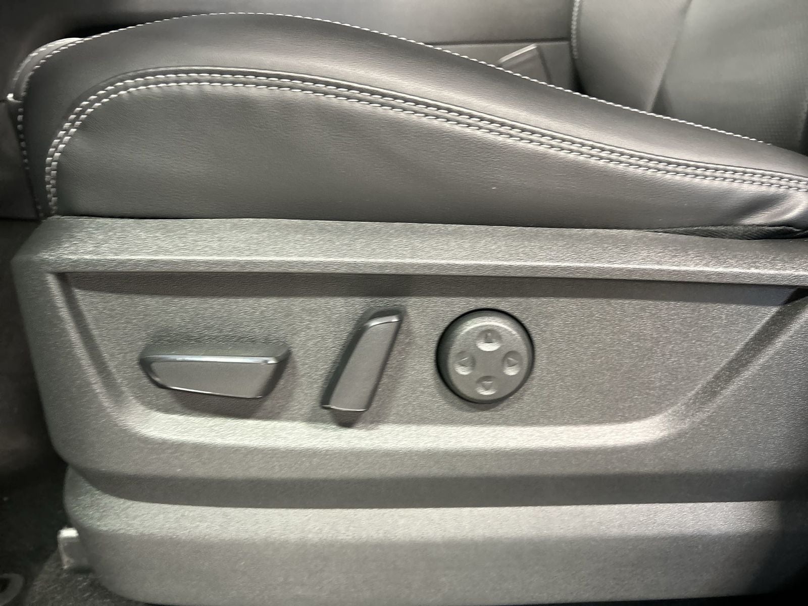 2026 Nissan Armada PRO-4X Premium Package