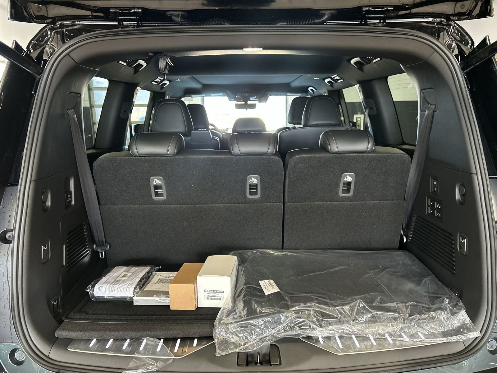 2026 Nissan Armada PRO-4X Premium Package