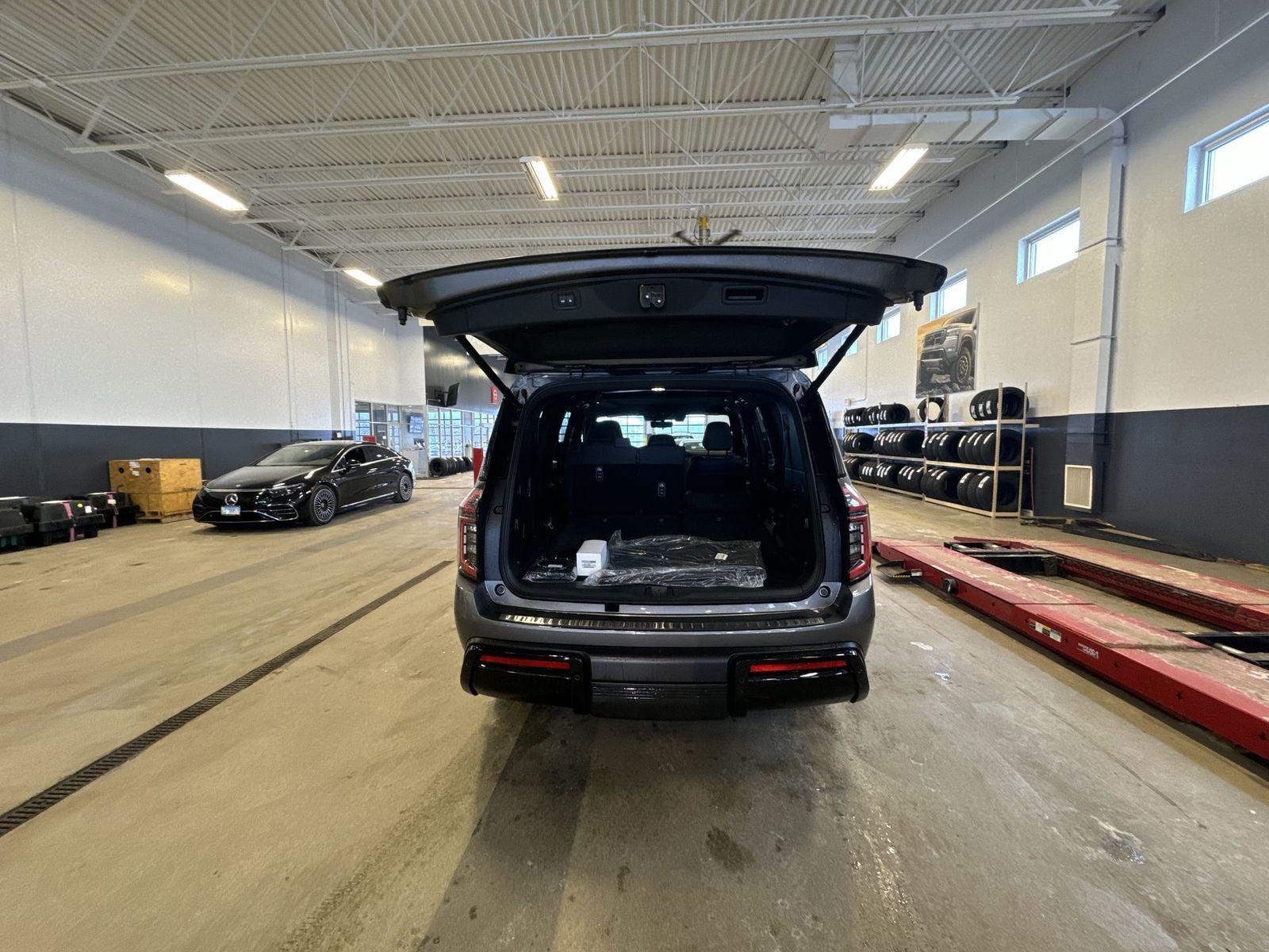 2026 Nissan Armada PRO-4X Premium Package