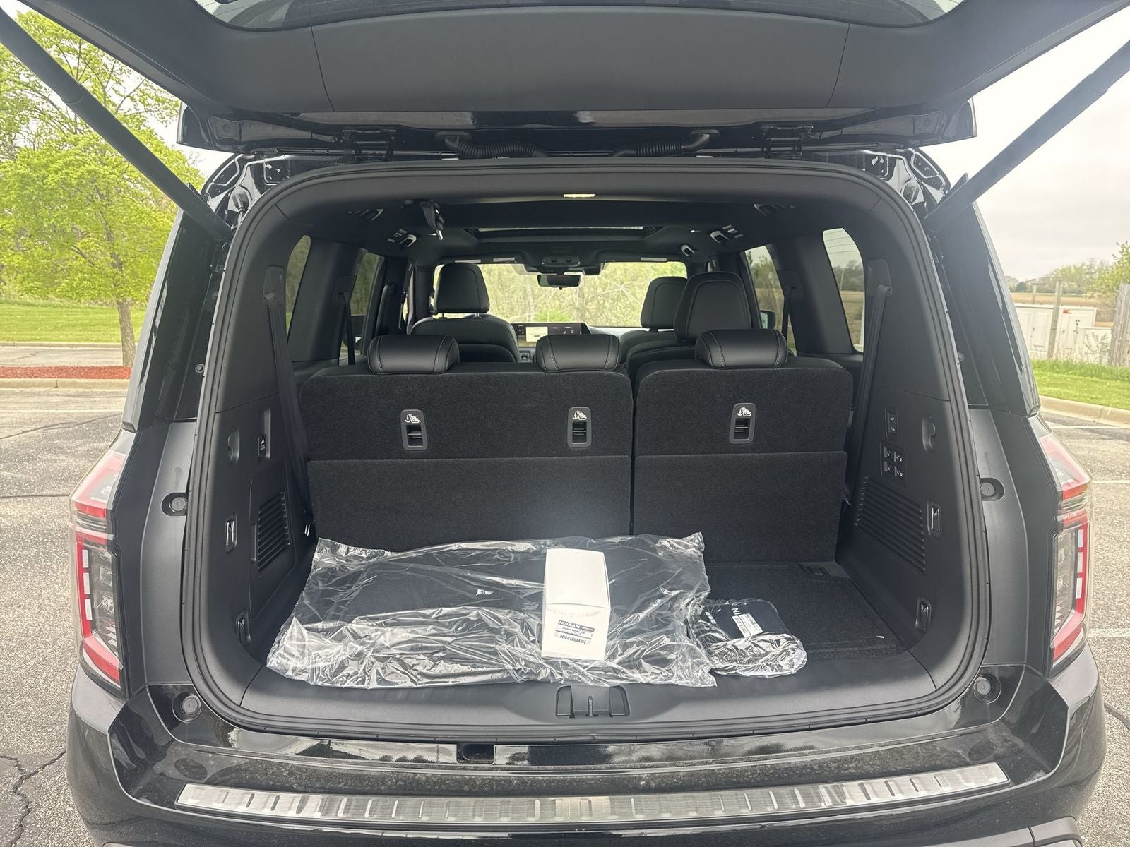 2026 Nissan Armada PRO-4X Premium Package