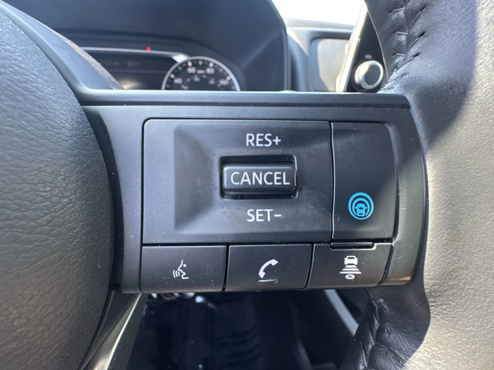 2024 Nissan Rogue SV Premium Package