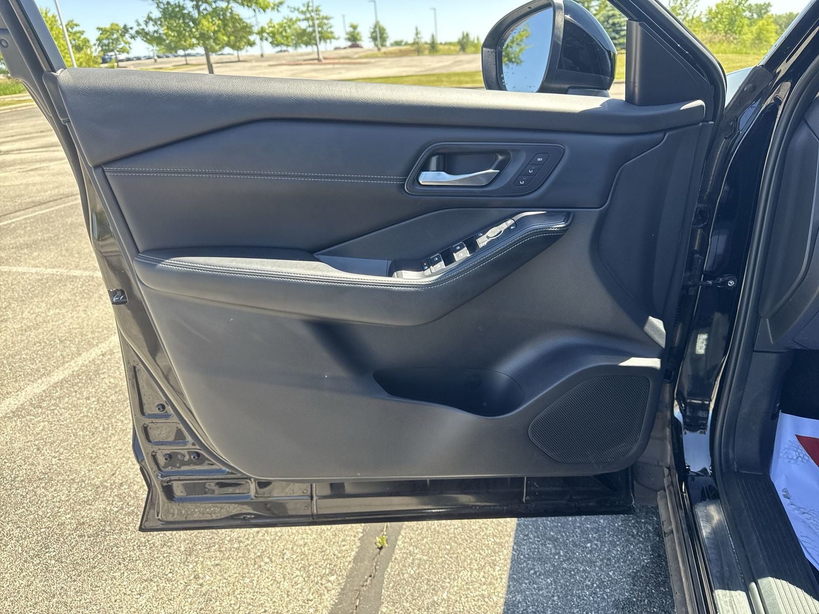 2025 Nissan Rogue SL Premium Package