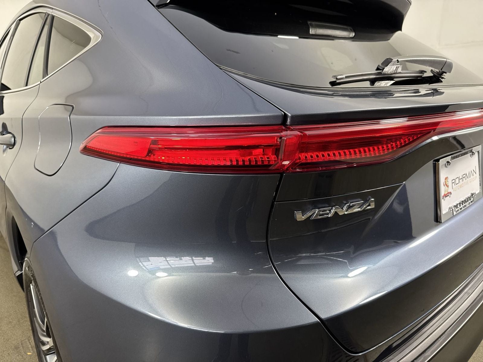 2024 Toyota Venza LE