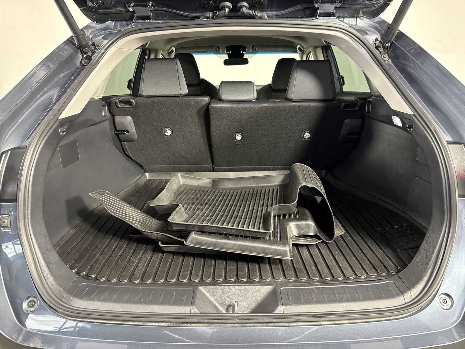 2024 Toyota Venza LE