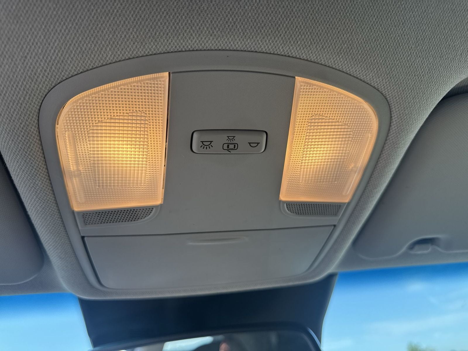 2023 Hyundai Kona SEL - Photo 17