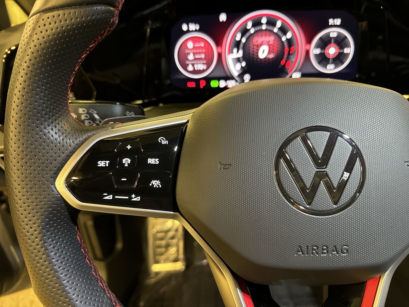 2024 Volkswagen Golf GTI 2.0T S