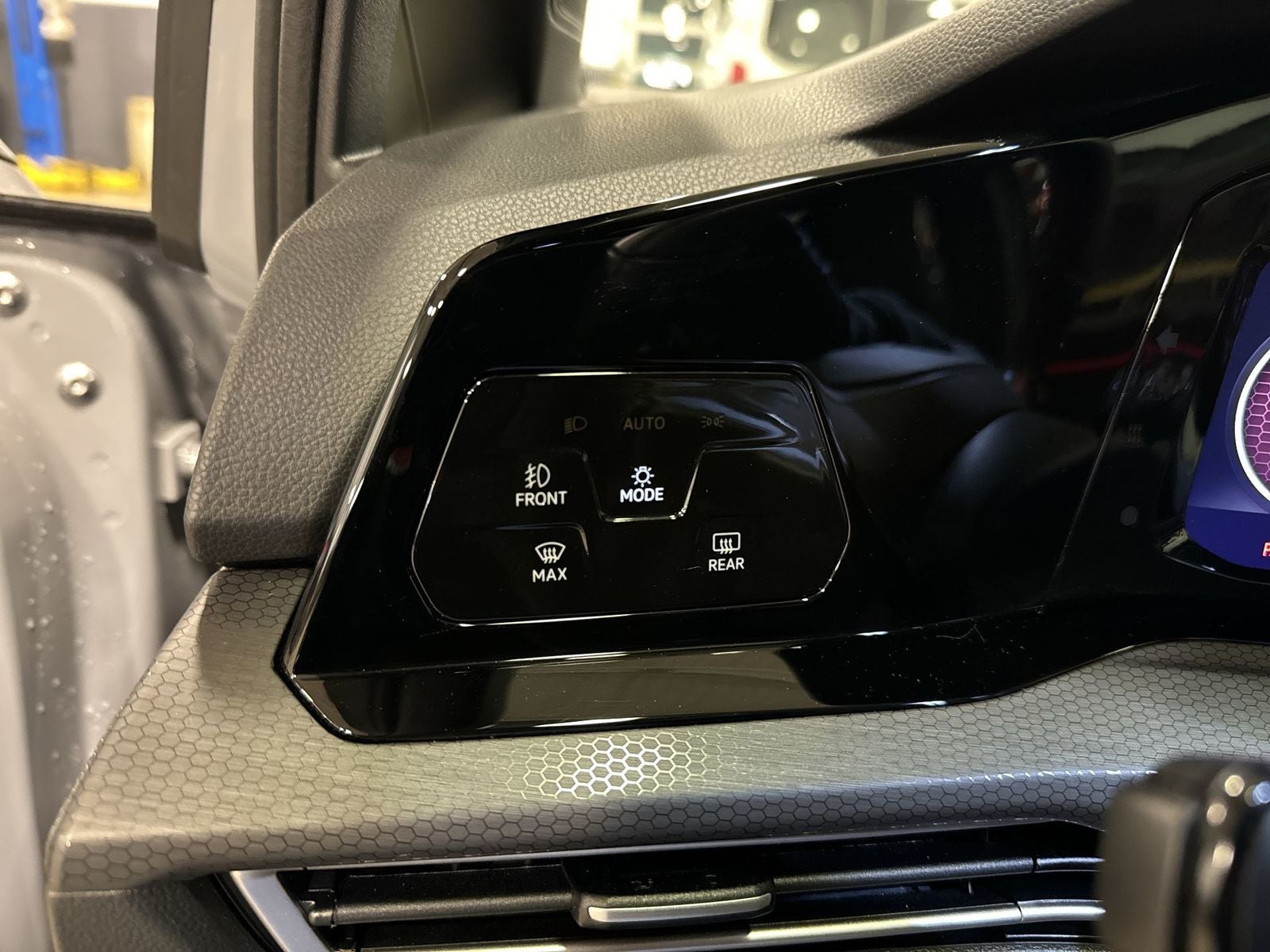 2024 Volkswagen Golf GTI 2.0T S