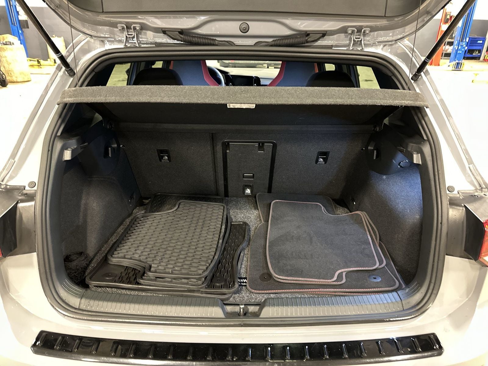 2024 Volkswagen Golf GTI 2.0T S