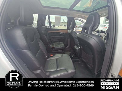 2021 Volvo XC90 T6 Momentum