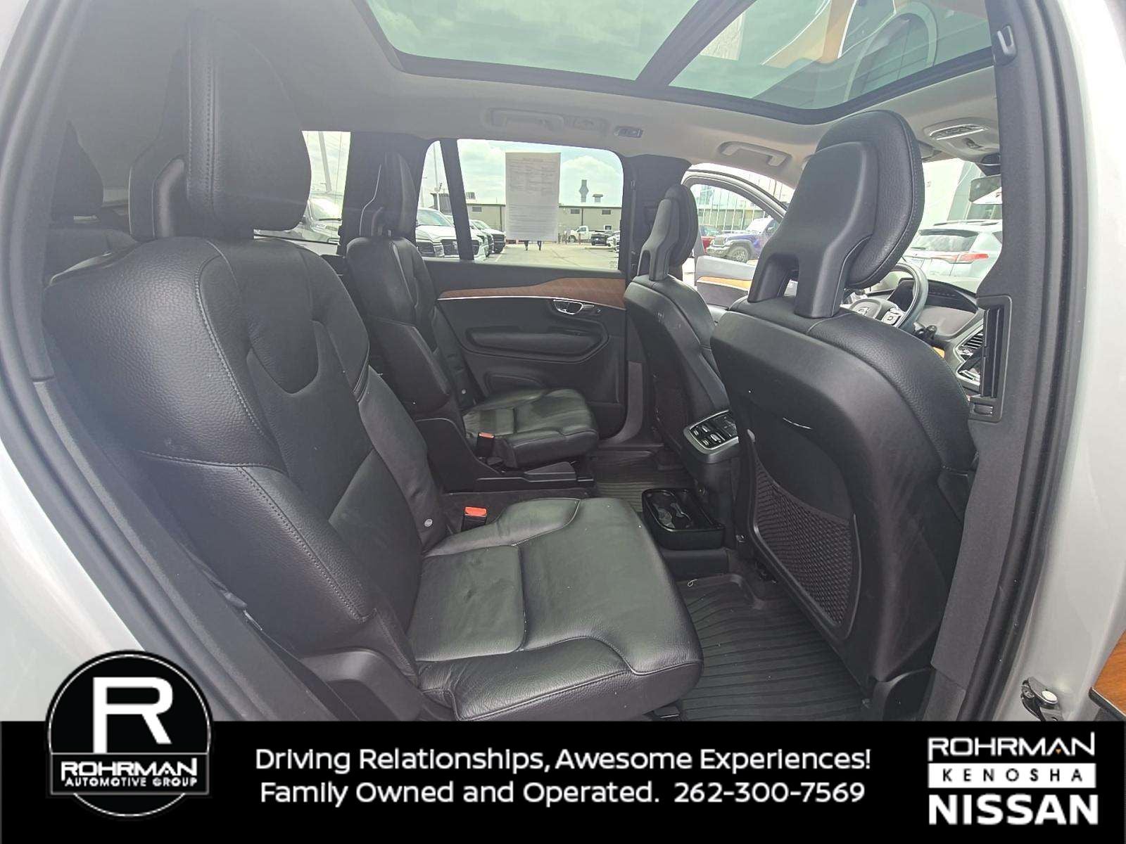 2021 Volvo XC90 T6 Momentum