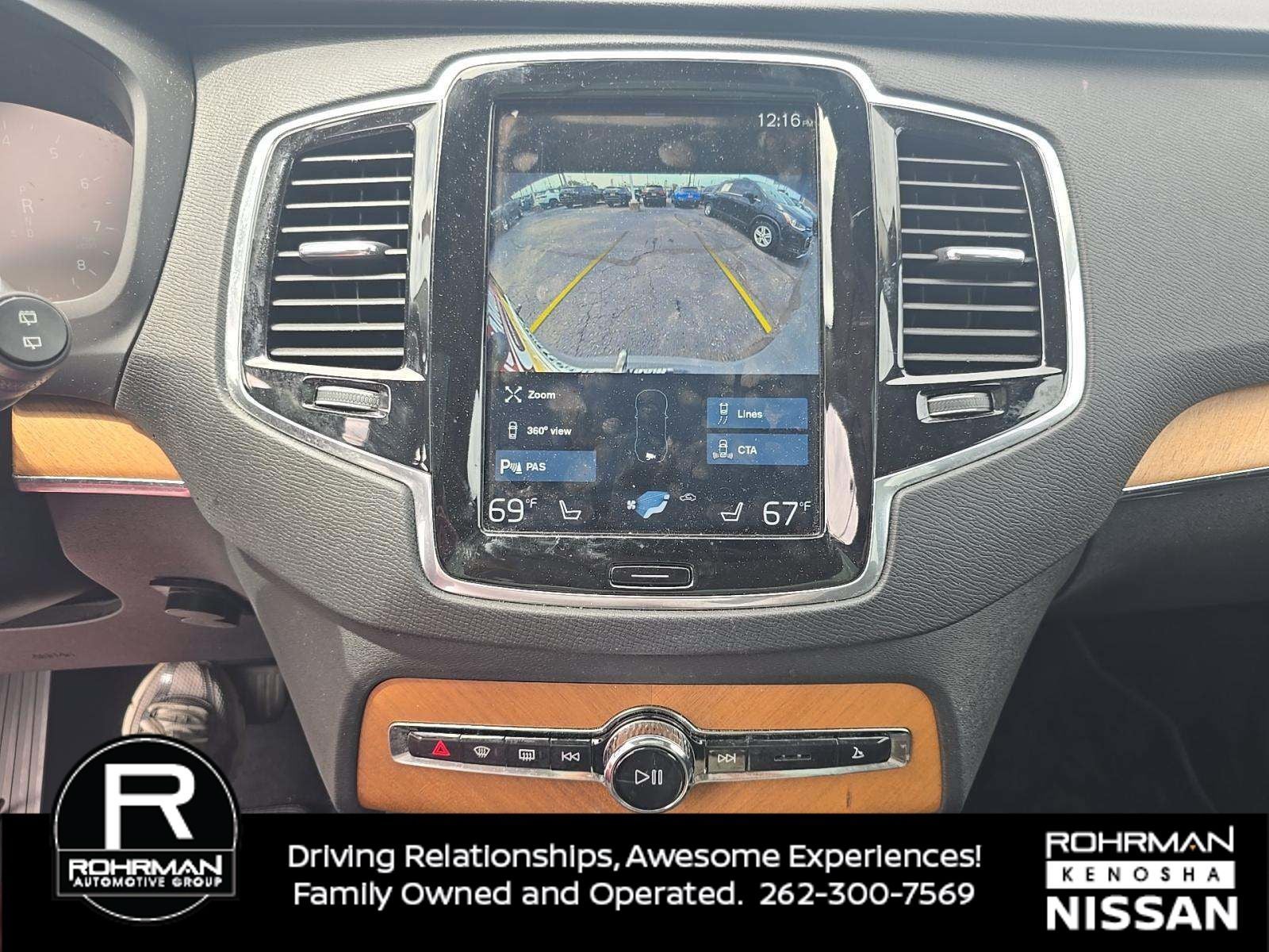 2021 Volvo XC90 T6 Momentum