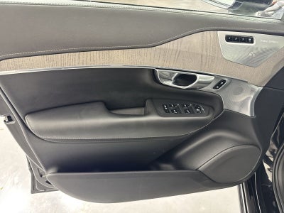 2022 Volvo XC90 Recharge Plug-In Hybrid T8 Inscription 6 Passenger