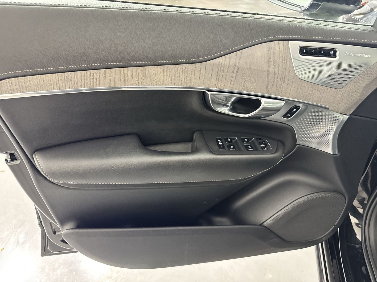 2022 Volvo XC90 Recharge Plug-In Hybrid T8 Inscription 6 Passenger