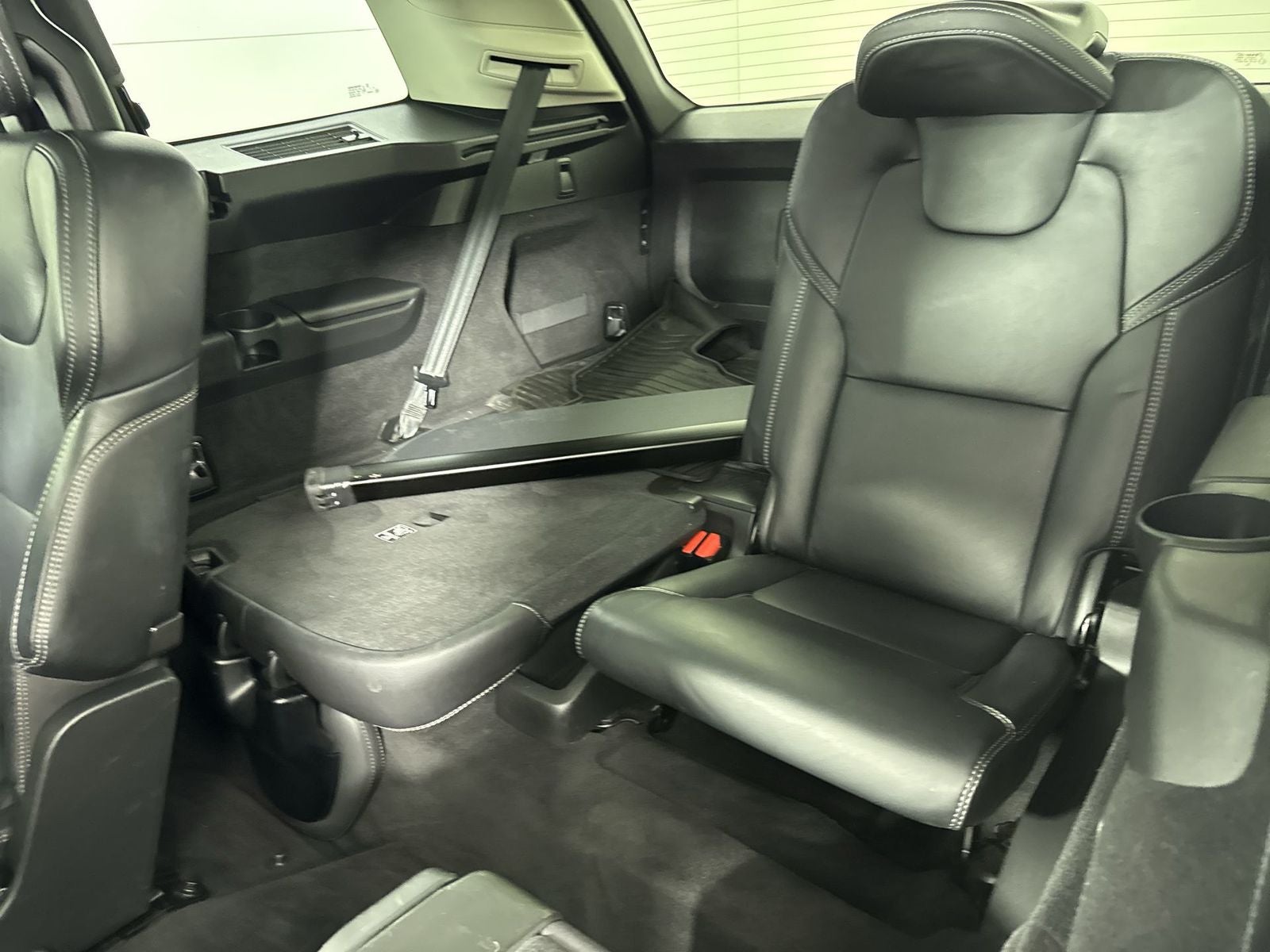 2022 Volvo XC90 Recharge Plug-In Hybrid T8 Inscription 6 Passenger