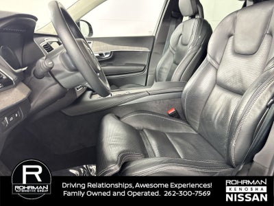 2022 Volvo XC90 Recharge Plug-In Hybrid T8 Inscription 6 Passenger