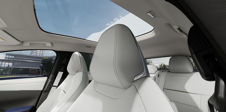 Kenosha Nissan in Bristol WI