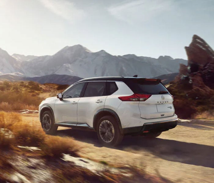 Kenosha Nissan in Bristol WI