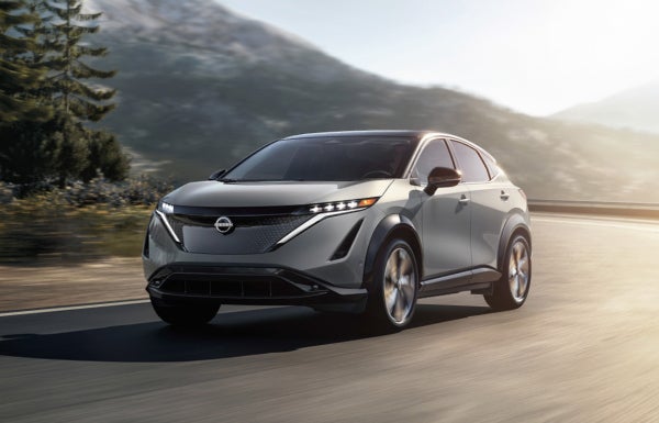 Kenosha Nissan in Bristol WI