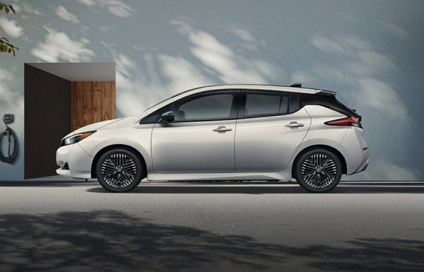 Kenosha Nissan in Bristol WI