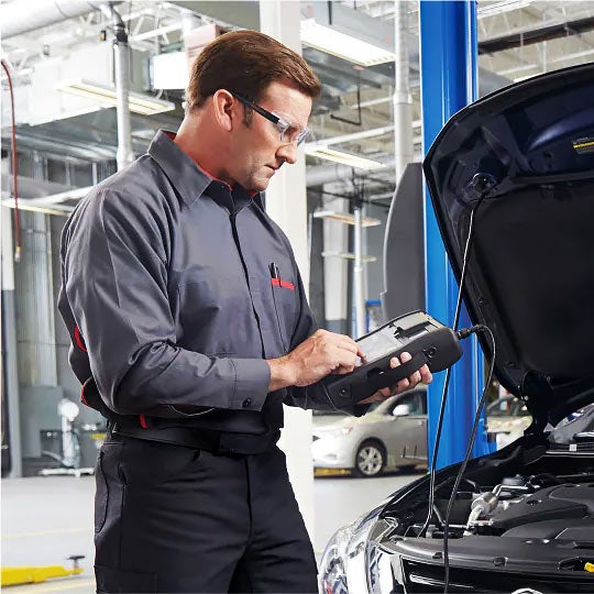 Kenosha Nissan in Bristol WI